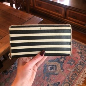 Kate Spade Striped White and Black Wallet